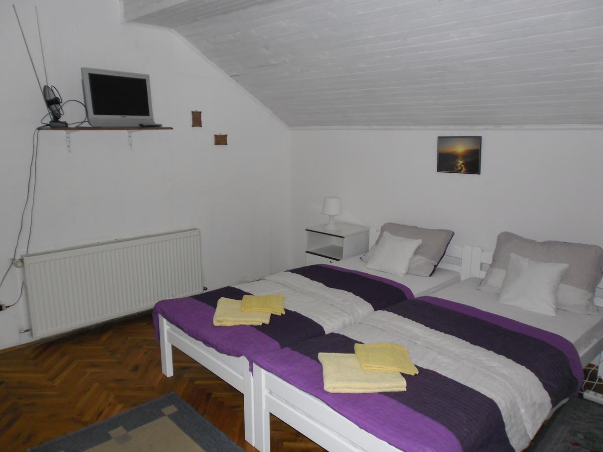 Rooms Mila Rezovac Extérieur photo