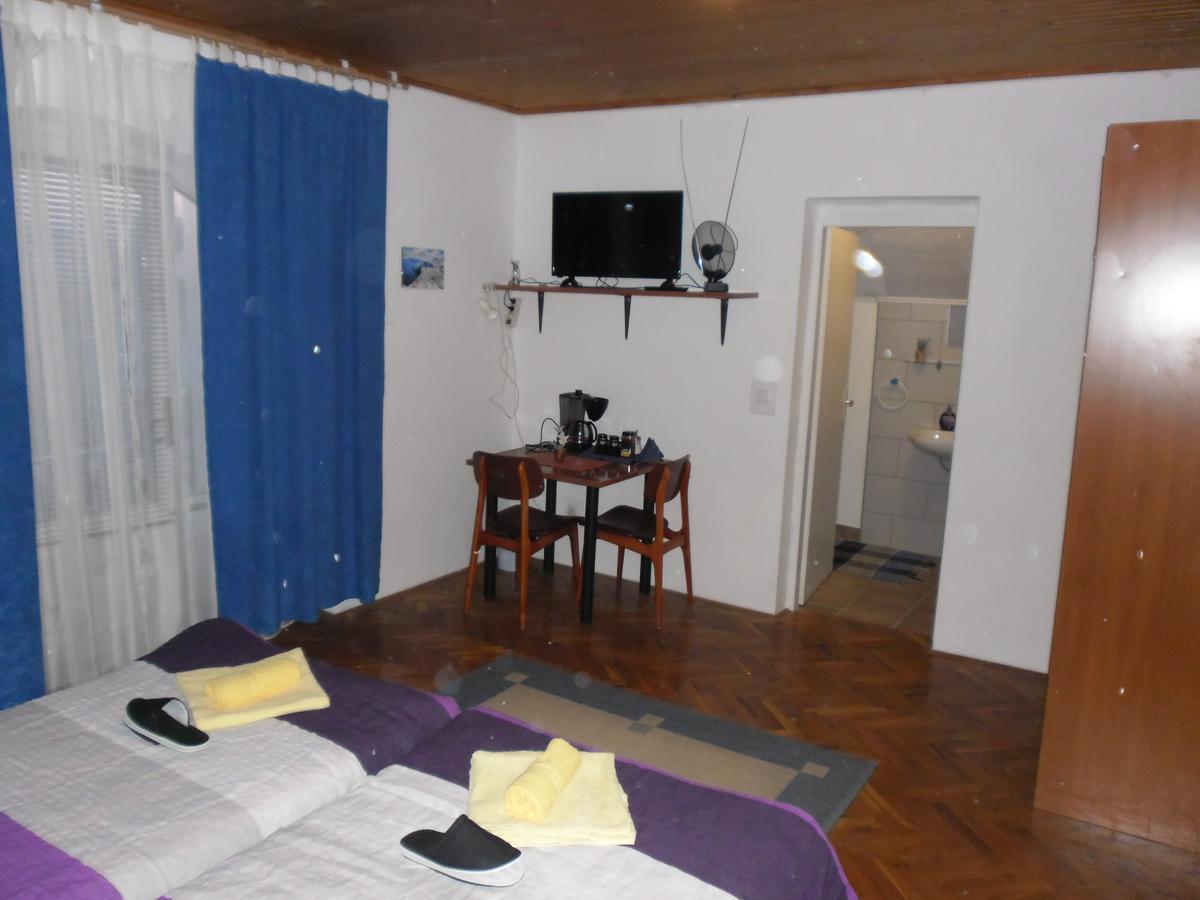 Rooms Mila Rezovac Extérieur photo